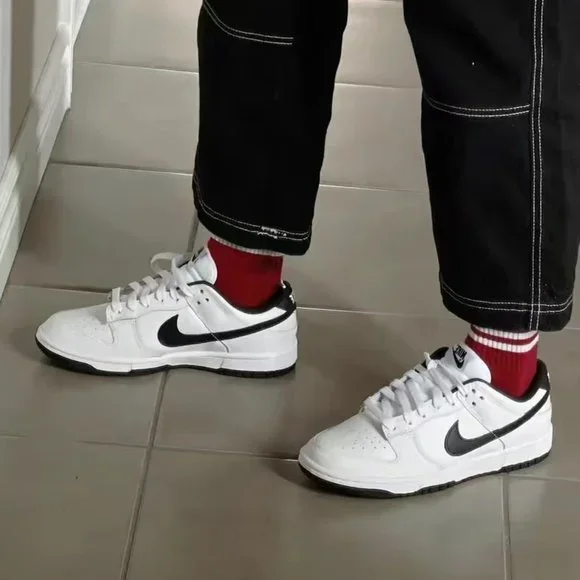 Sz 8 W Nike Dunk Low "Reverse Panda" - Picture 4 of 4